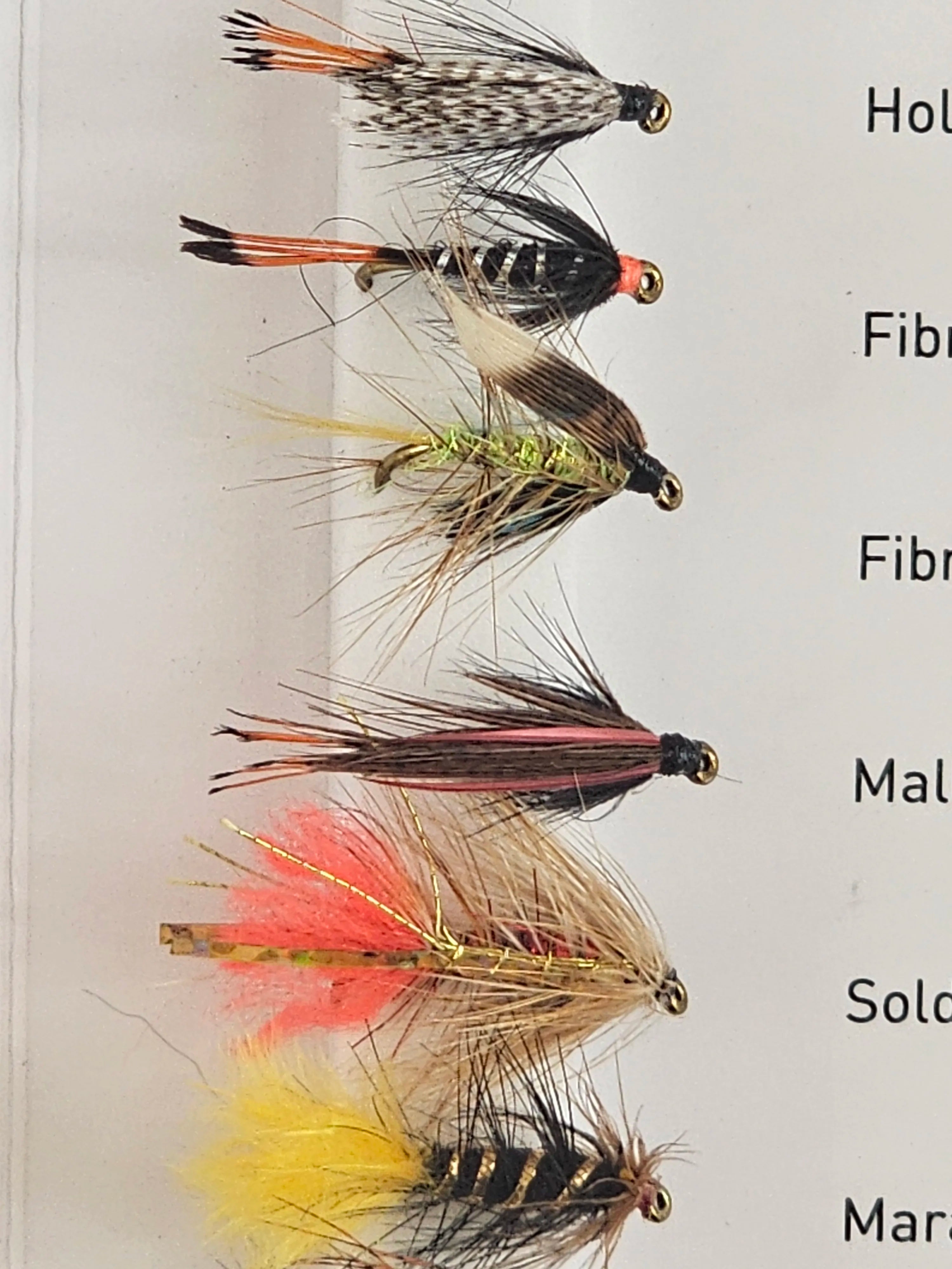 Set muste DAIWA modern traditional flies
